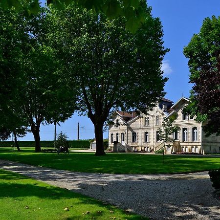 Chateau Maucaillou Bed & Breakfast Moulis-en-Medoc Exterior photo